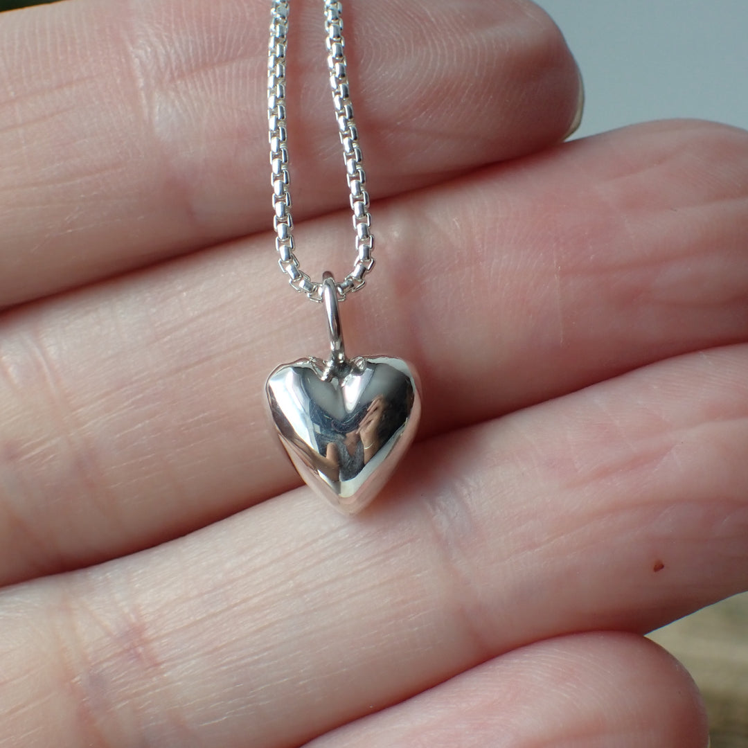 ♻️Recycled Sterling Silver Puffy Heart Necklace