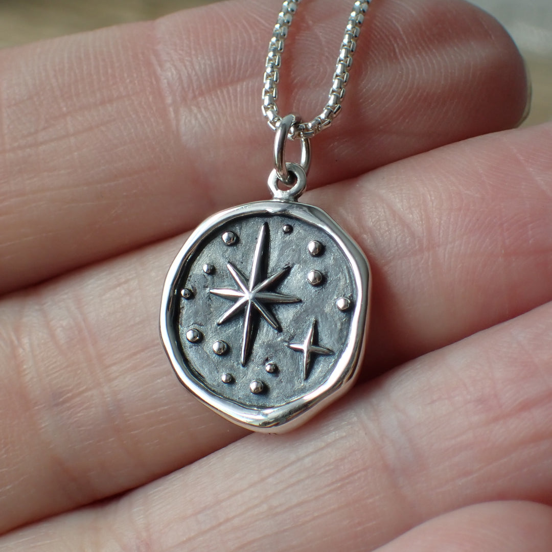 ♻️ Collier de charme étoile du Nord en argent sterling recyclé avec sceau de cire
