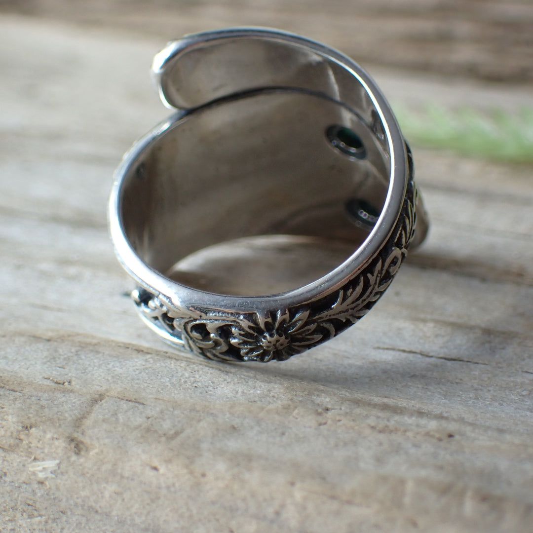 Turquoise Daisy Sterling Silver Stone Spoon Ring