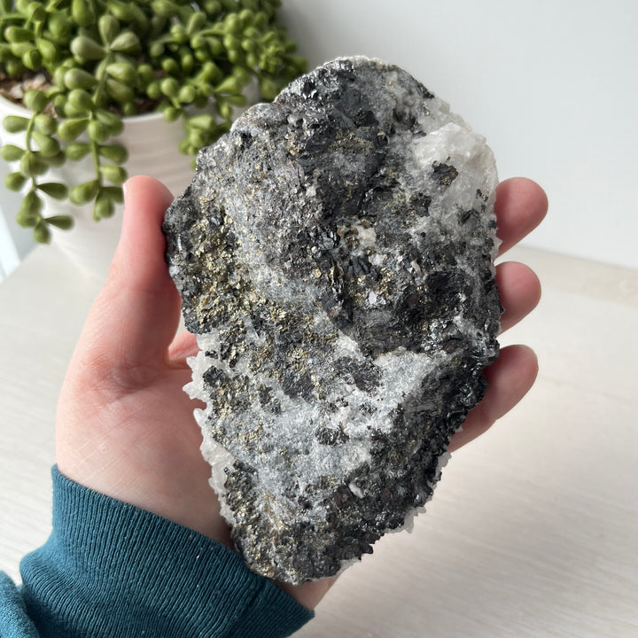 Spécimen brut de pyrite, calcite et galène 