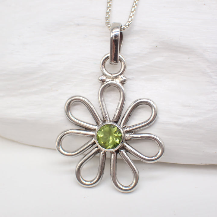 Faceted Peridot Sterling Silver Daisy Pendant
