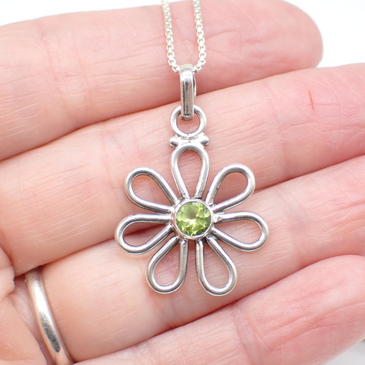 Faceted Peridot Sterling Silver Daisy Pendant