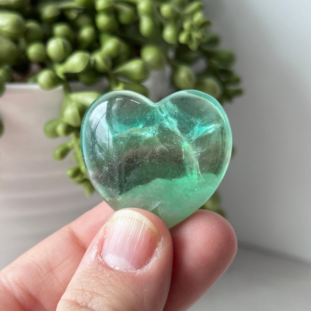 Rainbow Fluorite Mini Heart - Choisissez le vôtre