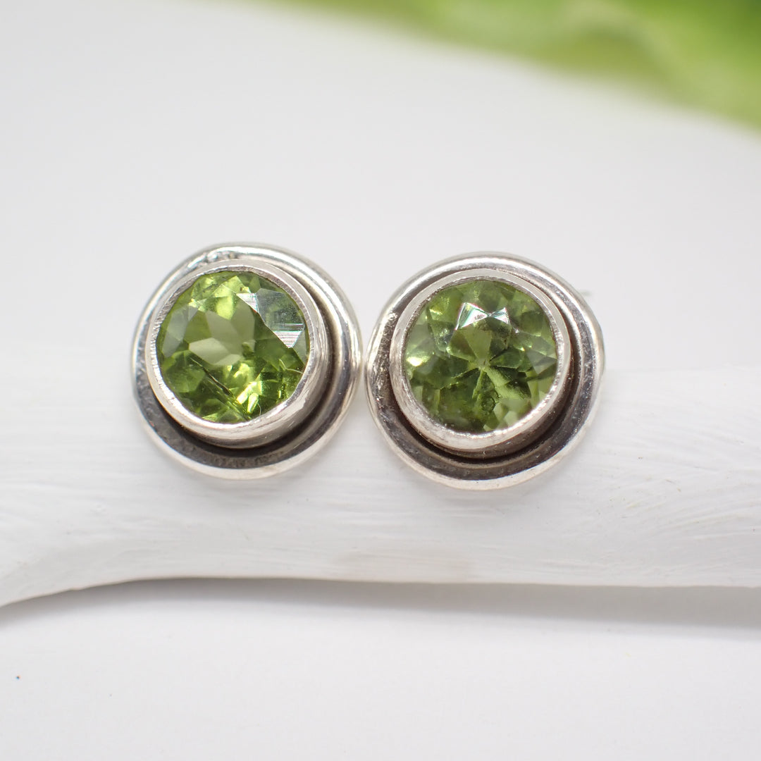 Sterling Silver Faceted Round Peridot Studs