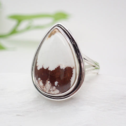 Wild Horse Magnesite Sterling Silver Ring - Size 9