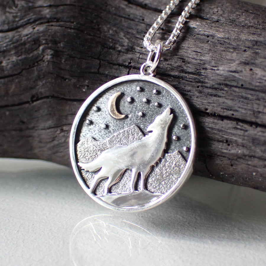 howling wolf necklace