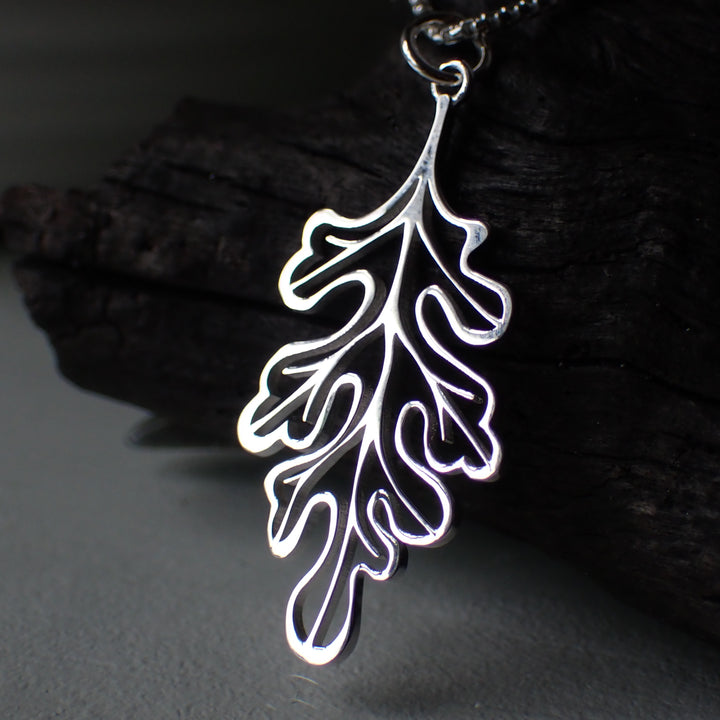 ♻️ Recycled Sterling Silver Openwork Oak Leaf Charm Necklace