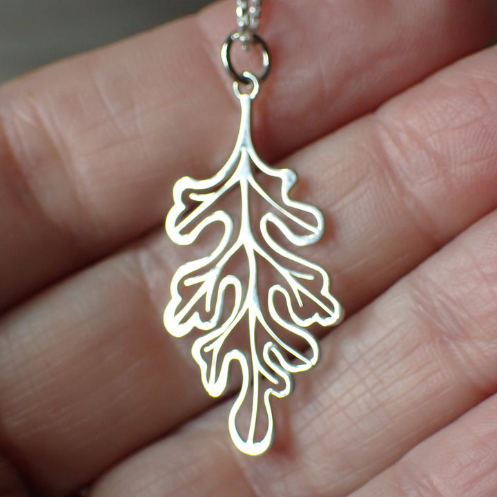 ♻️ Recycled Sterling Silver Openwork Oak Leaf Charm Necklace