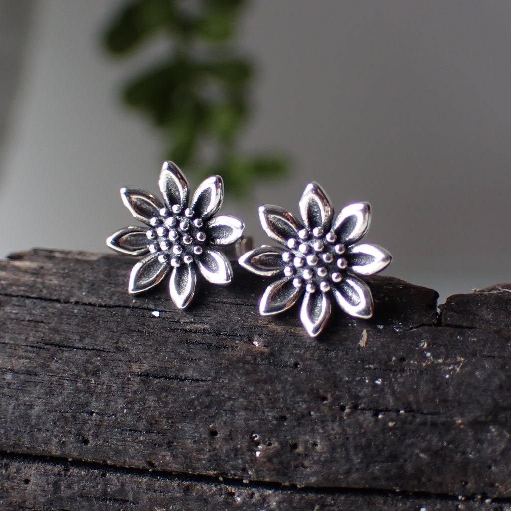 sterling silver sunflower stud post earrings