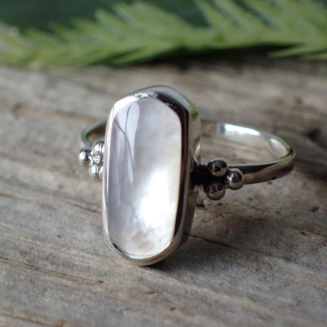 sterling silver mother of pearl ring