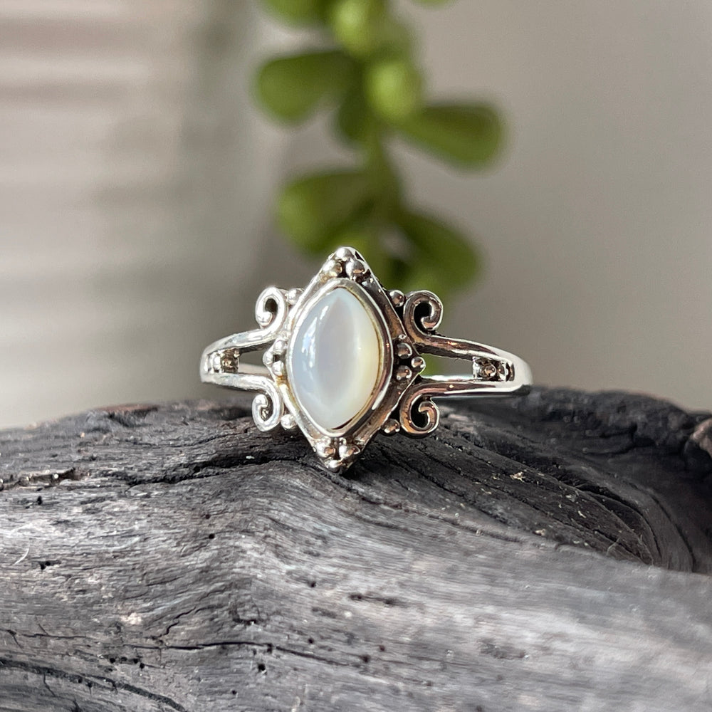 sterling silver rainbow moonstone crystal  stone ring