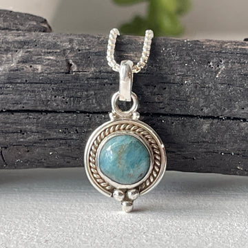 blue apaptite stone gemstone crystal pendant necklace