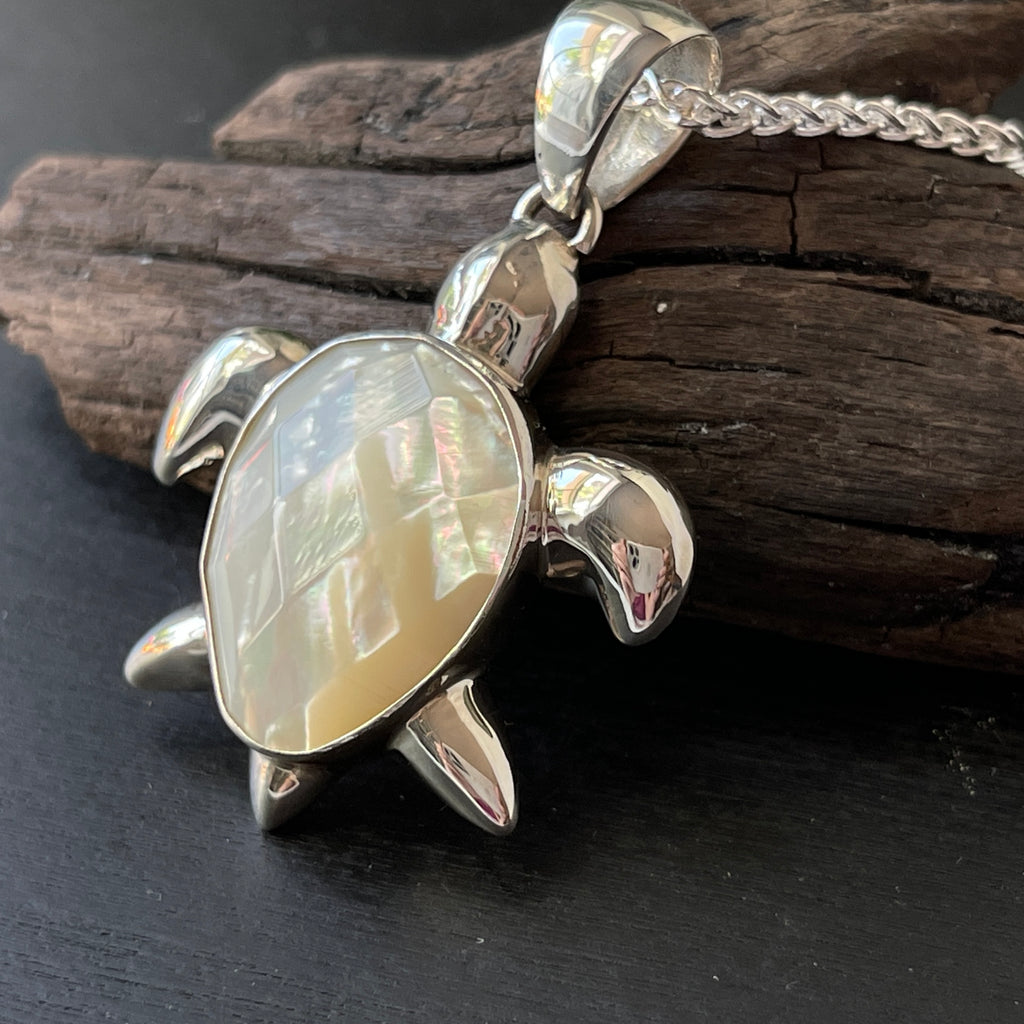 sterling silver faceted mother of pearl turtle pendant necklace