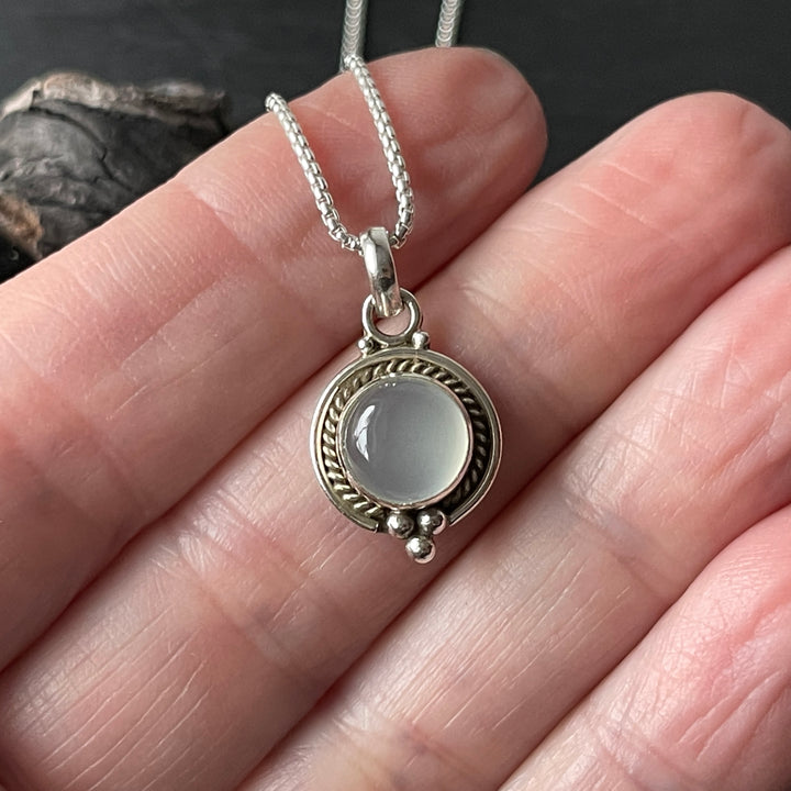 sterling silver chalcedony crystal stone pendant necklace